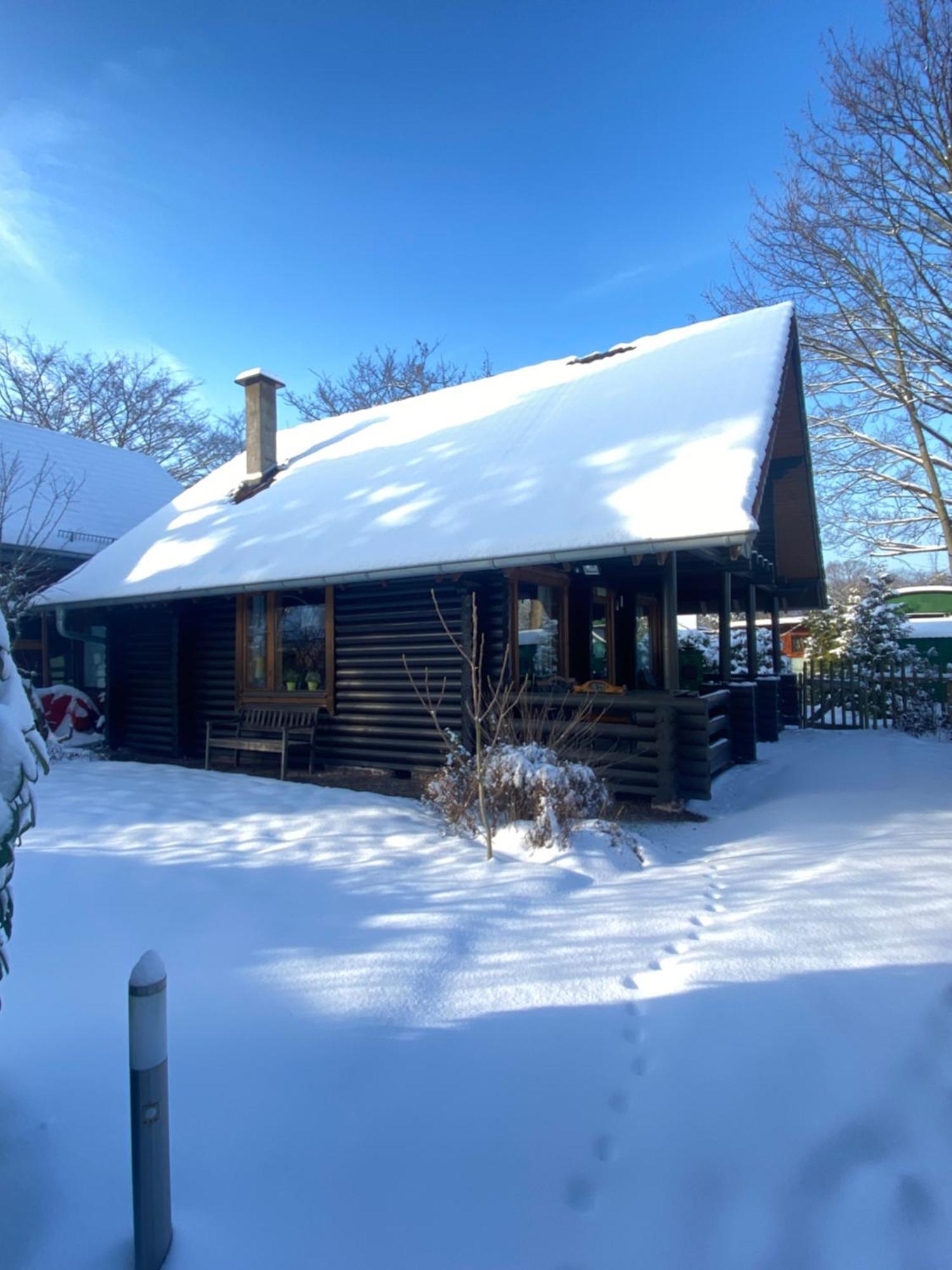 Eifel-Lounge Blockhaus Mit Kamin Garten Balkon Nahe Koeln Therme Bruehl Phantasialand Weilerswist المظهر الخارجي الصورة